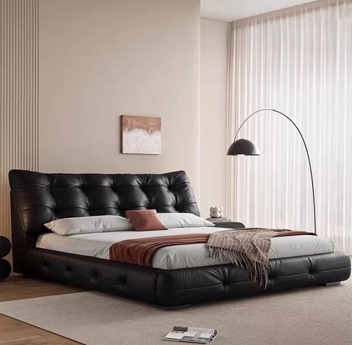 极简现代简约轻奢创意高端双人床1.8米大床软包主卧床头层牛皮床