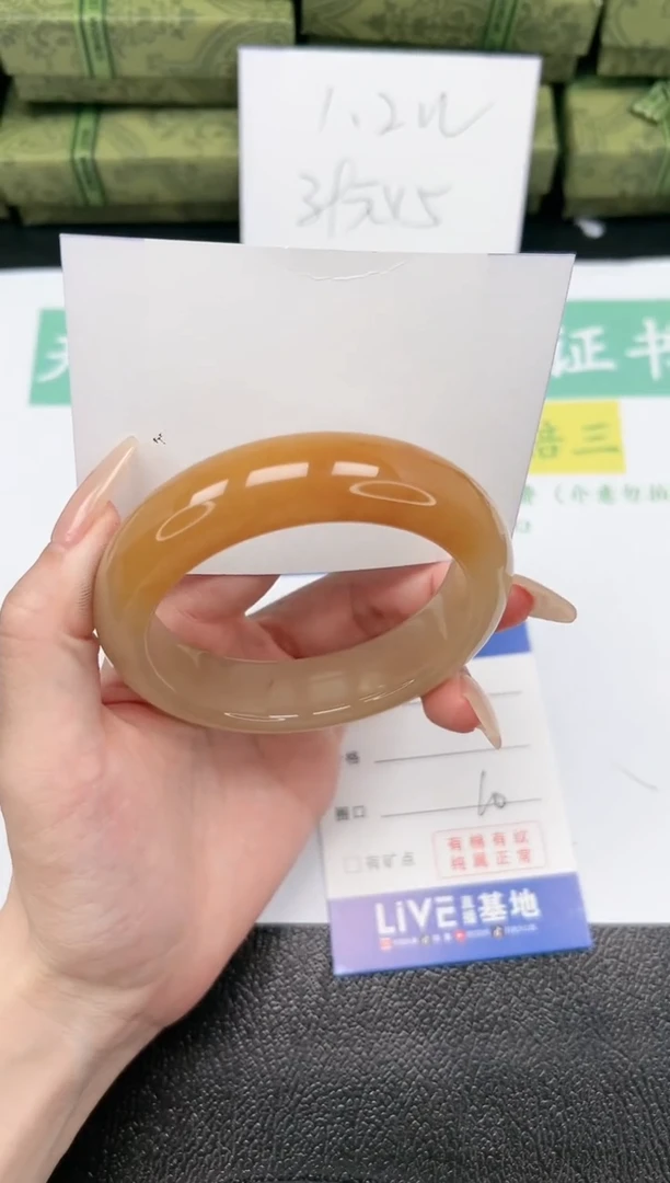 【闪购商品】石英质玉手镯未镶嵌T192-60
