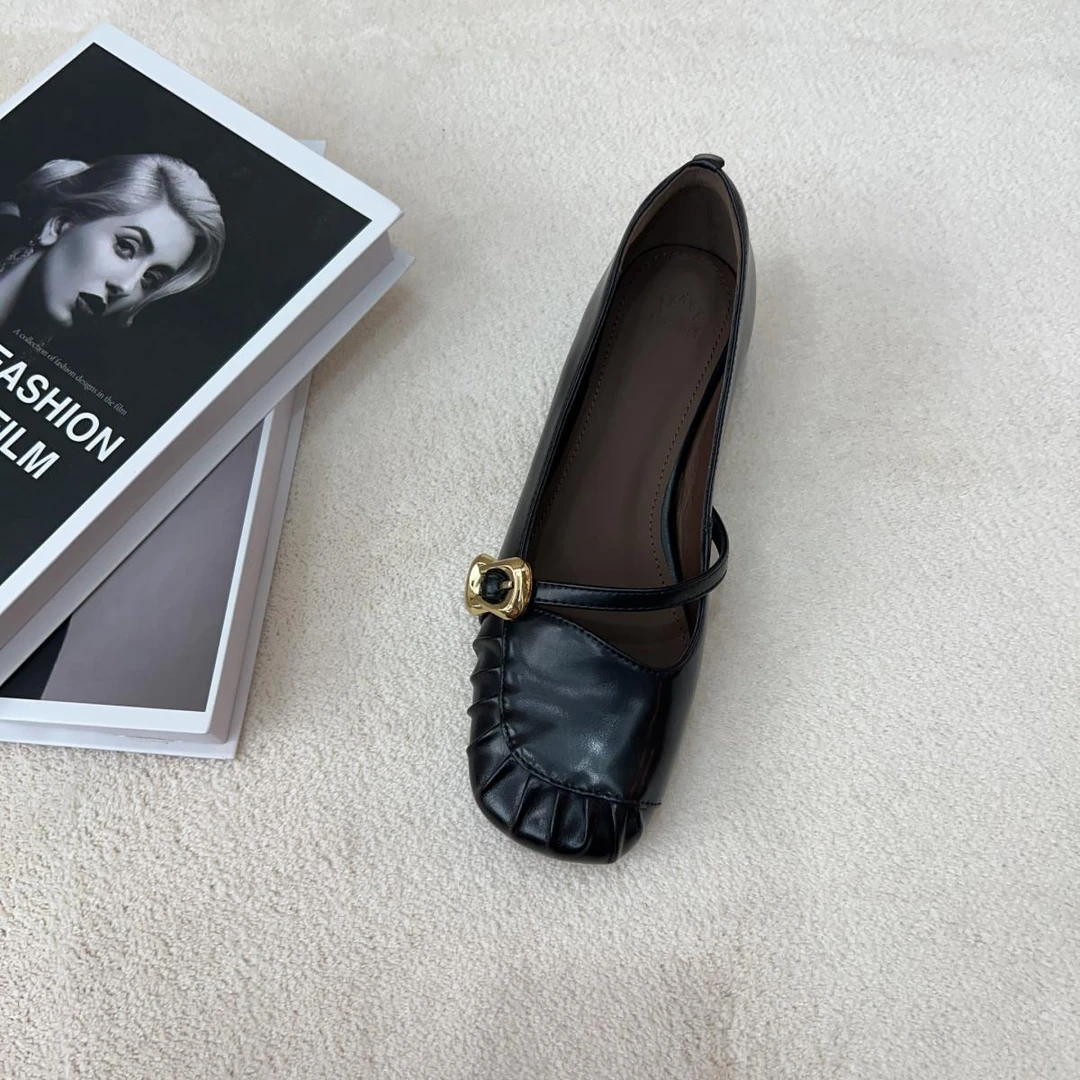 2024新款时尚简约百搭真皮褶皱斜口一字带女士单鞋