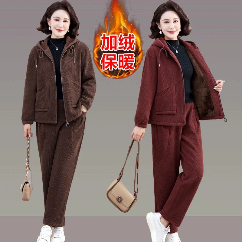 中老年妈妈冬装灯芯绒休闲连帽套装秋冬加绒女中年洋气减龄两件套