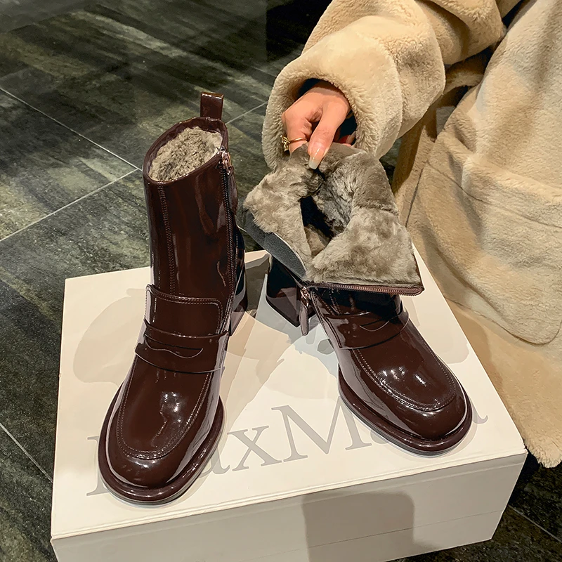 【LUX】6.5cm，新款加绒羊羔毛手工真皮漆皮防寒百搭短靴A6202