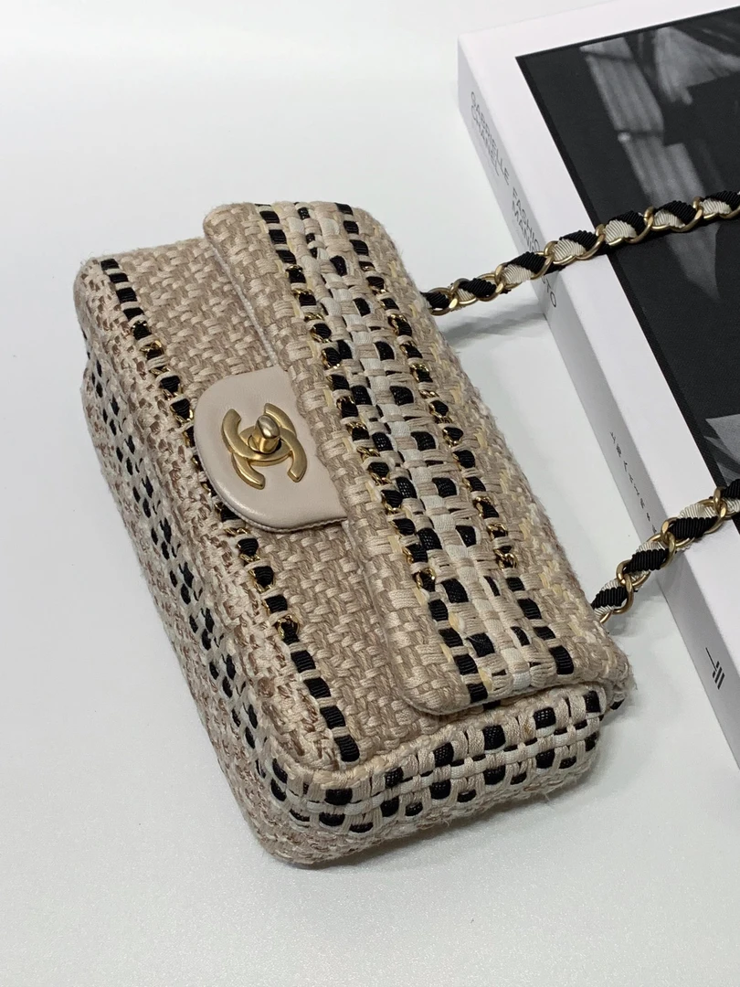95新 Chanel/香奈儿 HIHI精选/CHANEL 多元素编织CF大mini 27开