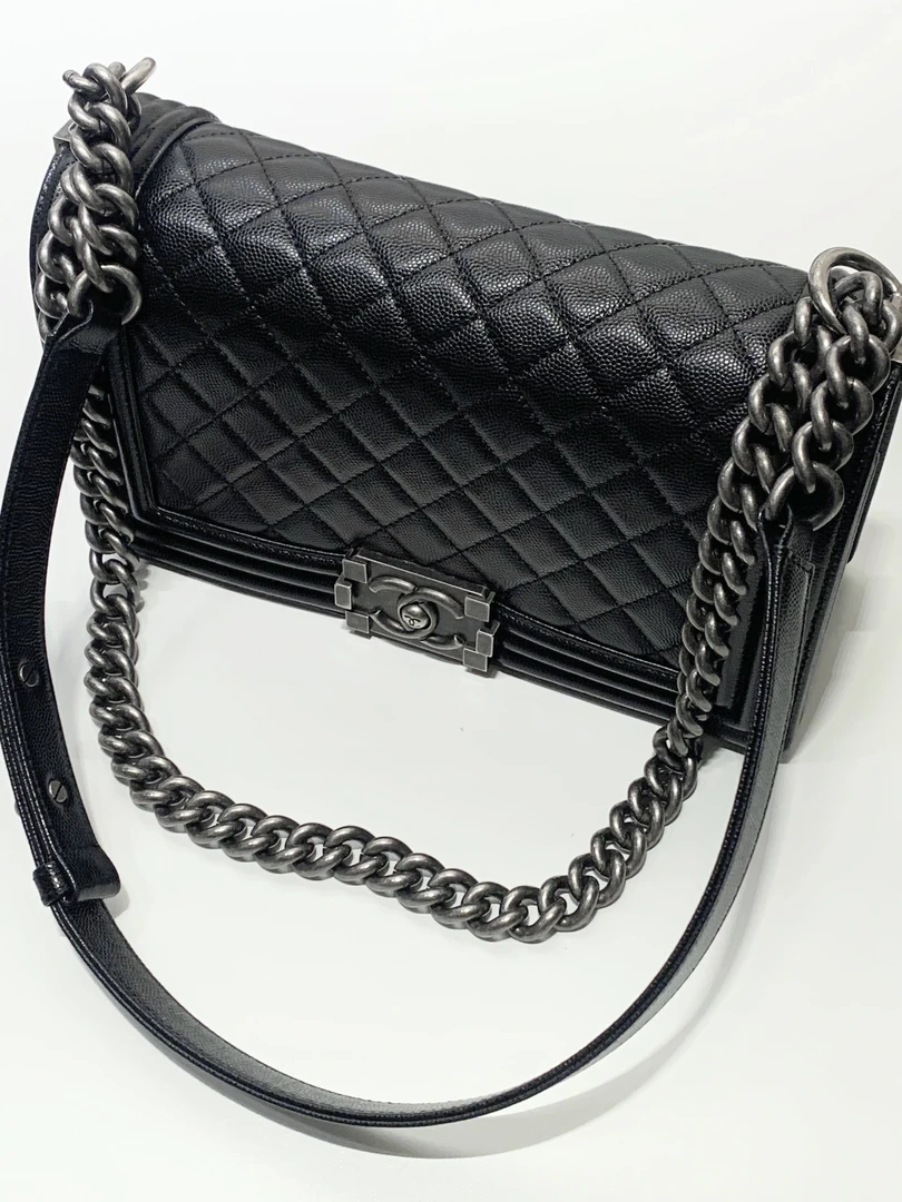 95新 Chanel/香奈儿 HIHI/荔枝纹银扣leboy中号 27开/10399300