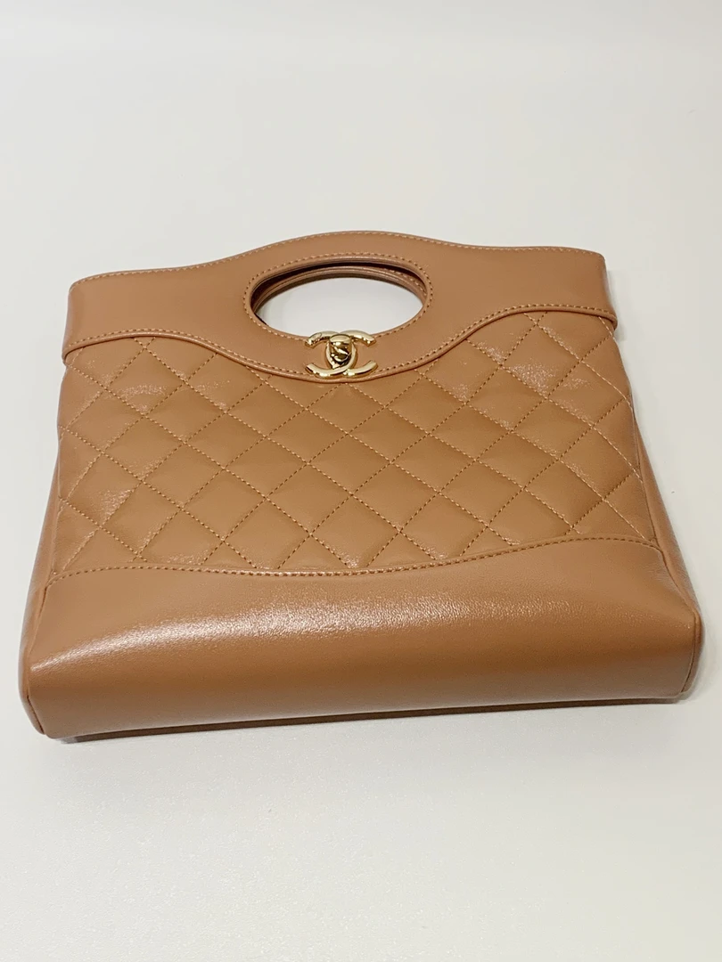99新 Chanel/香奈儿 HIHI/24B 深米色金扣31bag 10867653/一店