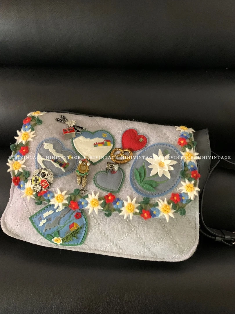 99新 Chanel/香奈儿 HIHI/ Chanel 萨尔茨四堡 21开/1745485/一店