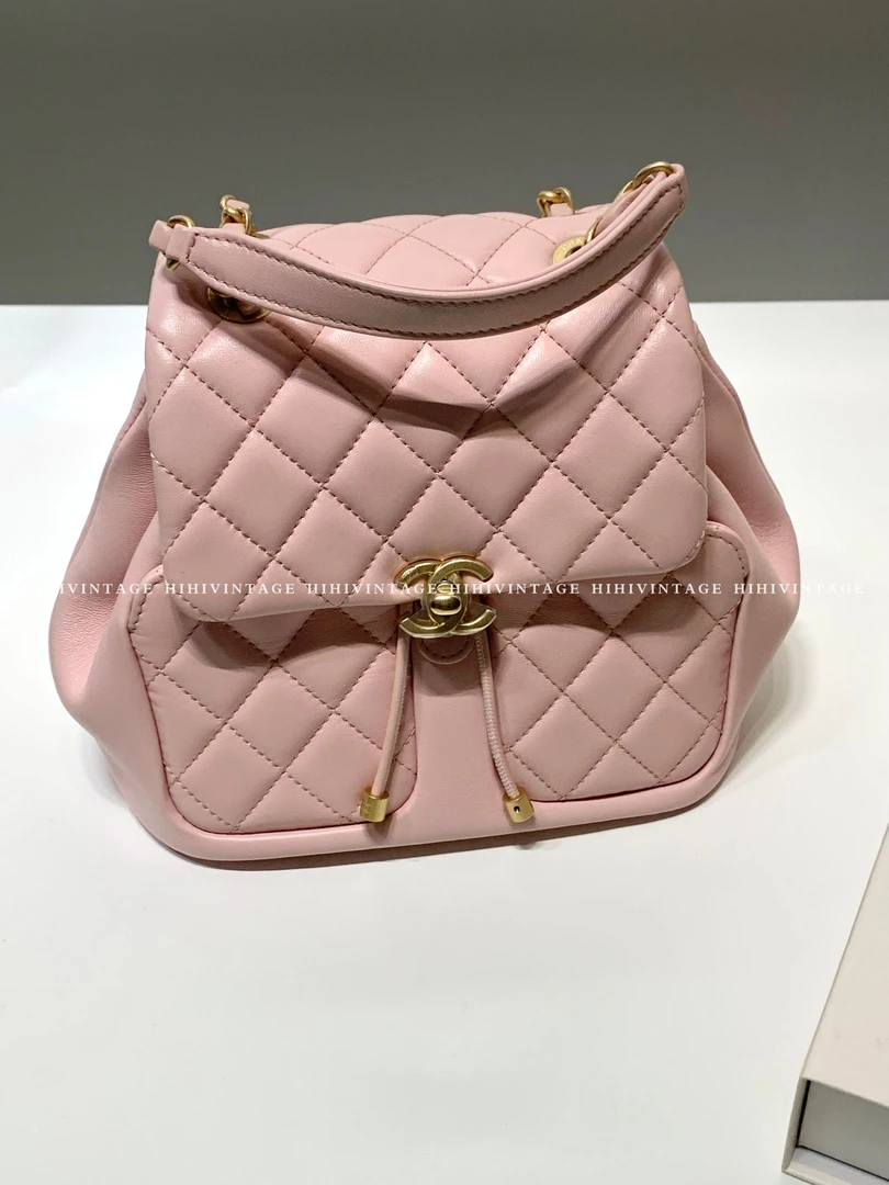99新 Chanel/香奈儿 HiHi/ 粉色金扣手提抽绳双肩包 芯片款