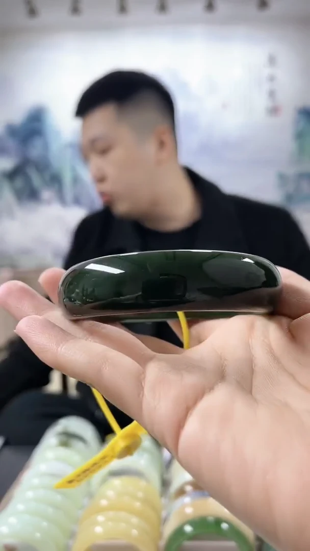 【闪购商品】和田玉手镯未镶嵌58圈口924