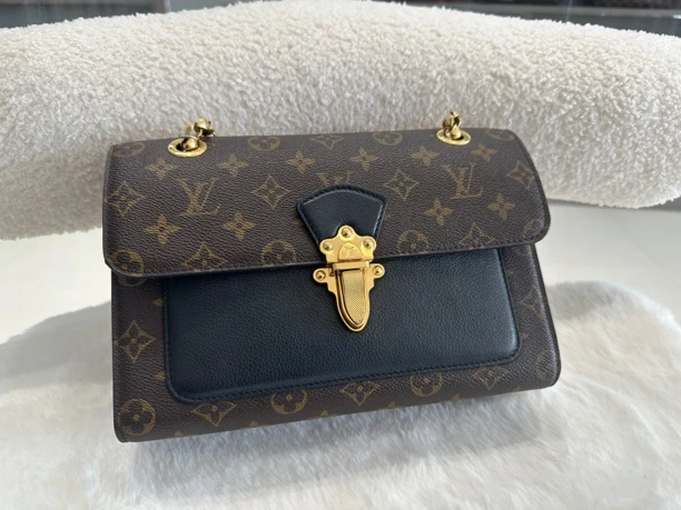 95新 LV 维多利亚老花包包 A646