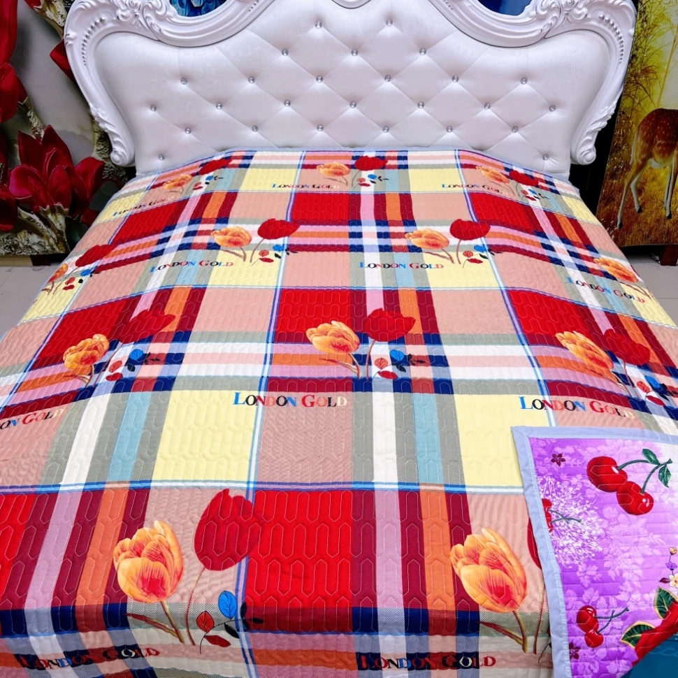 格子郁金香四季床盖多功能双面绗缝2米X2.3米三层加厚夹棉床盖