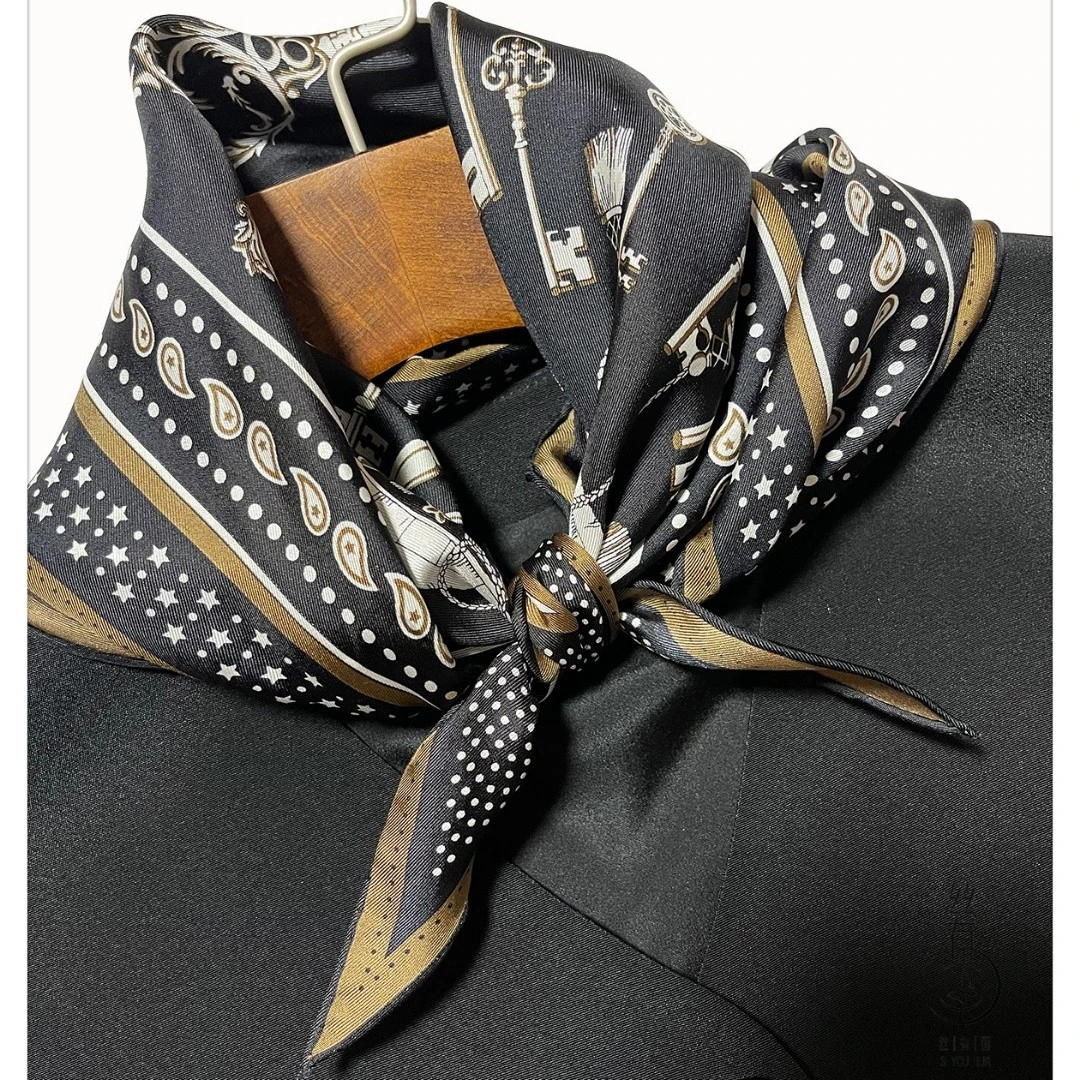 日系简洁设计风印花斜纹绸菱形三角钥匙腰果真丝丝巾百搭桑蚕丝