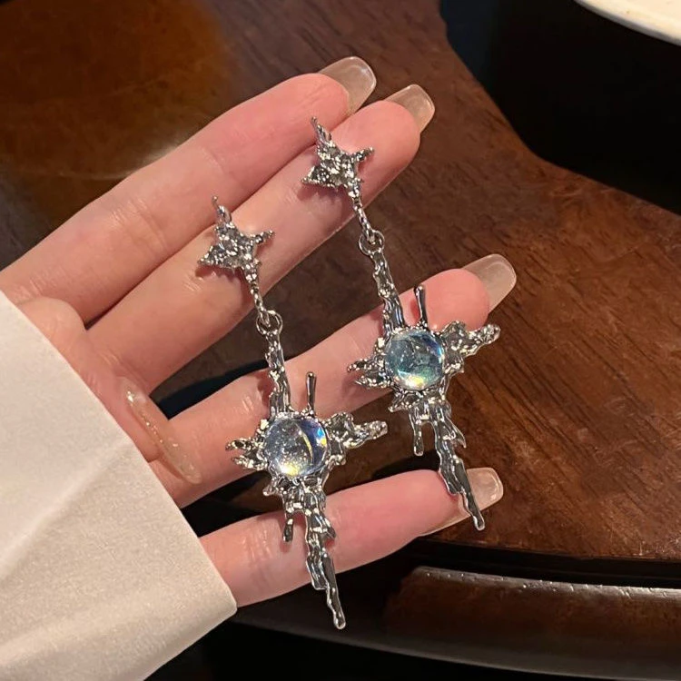 铜合金耳饰 甜酷风辣妹四芒星流苏耳环小众设计感不规则液态耳坠