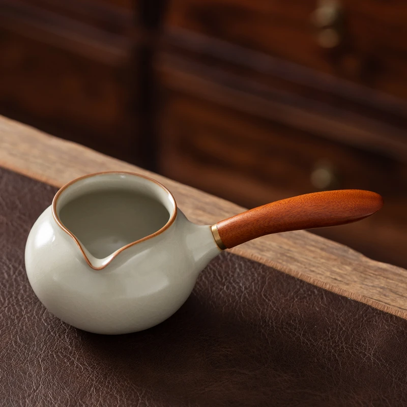 米黄汝窑公道杯家用日式简约功夫茶具公杯匀杯茶海单个高档分茶器