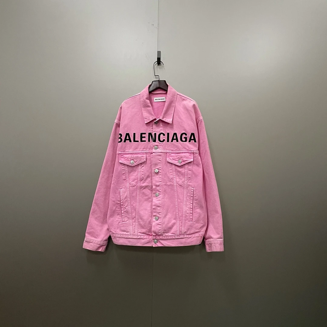 Balenciaga  胸口大logo印花牛仔外套 34码/98新/公价12500/