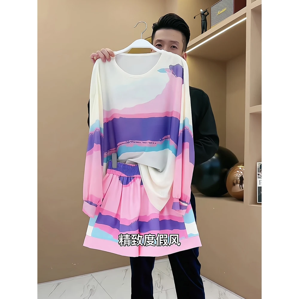 今年流行的漂亮套装2025早春新款洋气扎染长袖衣短裤两件套女