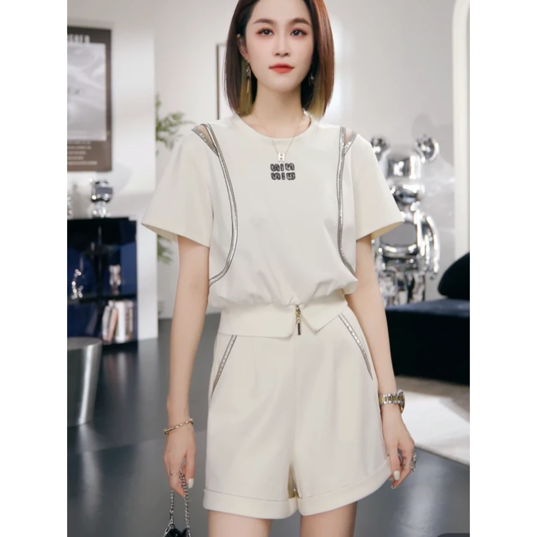夏季轻奢气质休闲时尚两件套女设计款小心机圆领包边t恤上衣短裤