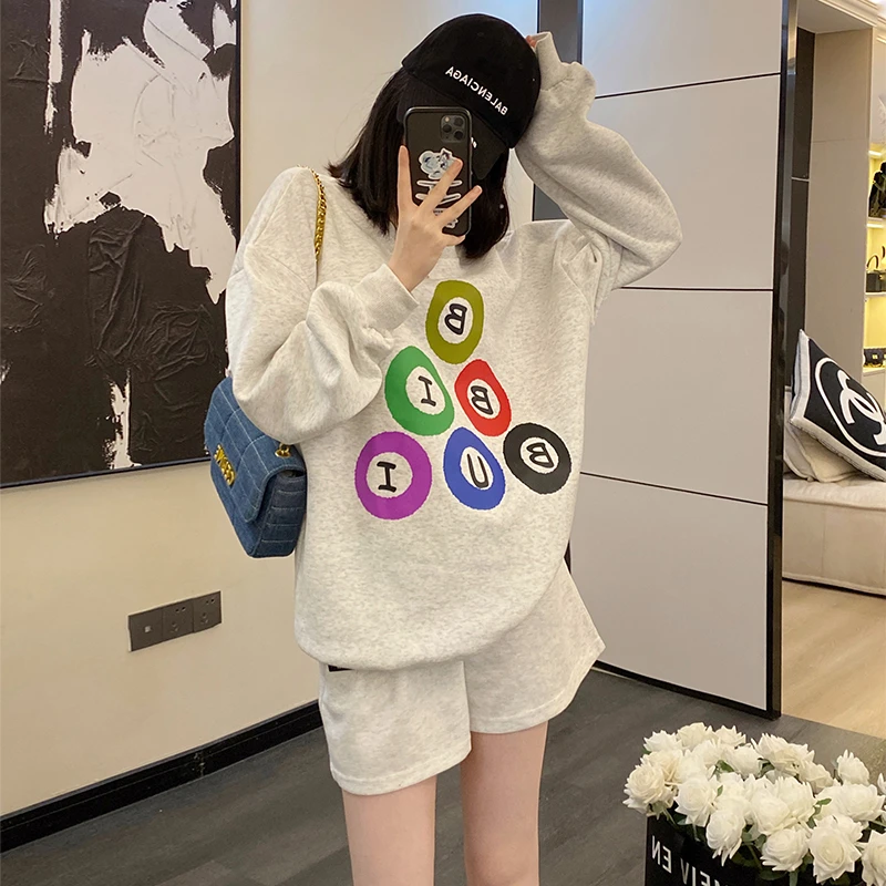 2025花灰色经典两件套春秋圆领字母印花T恤上衣休闲百搭显瘦短裤