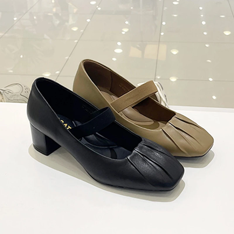 星期六2024秋季新款简约百搭时尚方头粗跟玛丽珍鞋女鞋SSC3111185