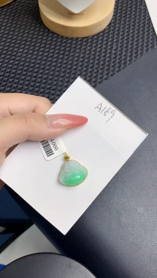 【闪购商品】翡翠颈饰18K金镶嵌0000000000