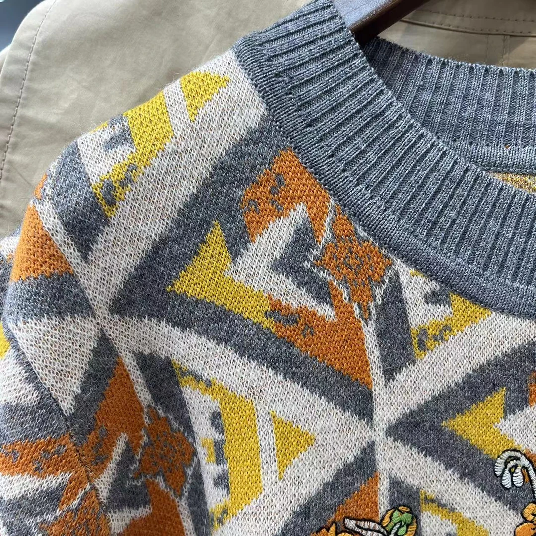 [富贵] H 圆领 宽松长袖  花色老虎刺绣毛衣 ZK019