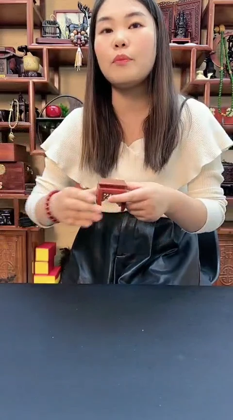 【闪购商品】红酸枝小方台