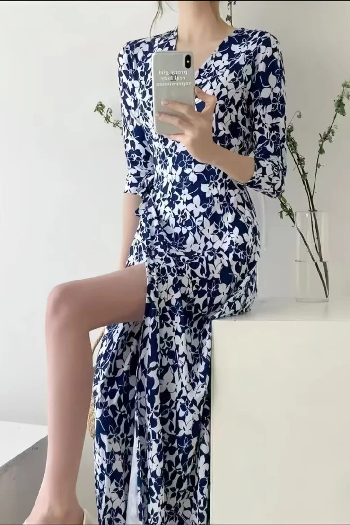 工厂自营夏韩版气质名媛碎花长裙修身显瘦裹身裙V领一片式茶歇裙