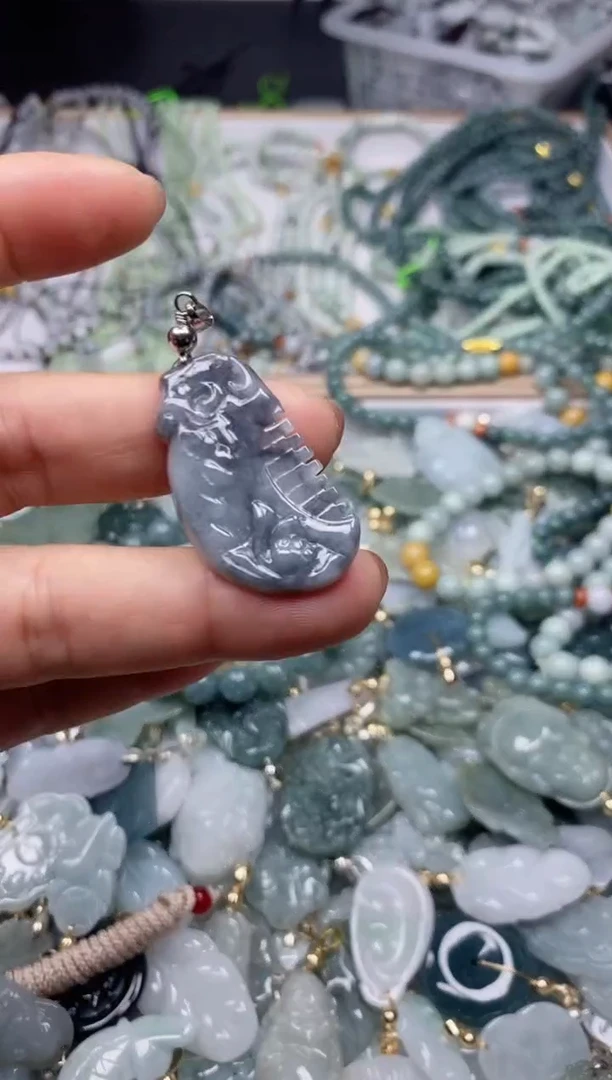 【闪购商品】翡翠颈饰未镶嵌翡翠a货22623