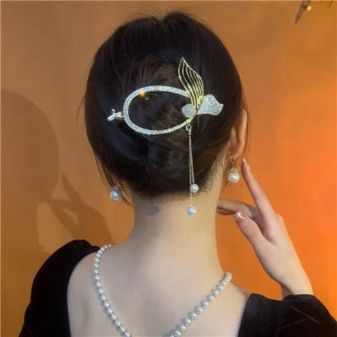 珍珠鱼尾流苏扭扭发卡女生高级感抓夹夏季后脑勺气质一字夹青蛙扣
