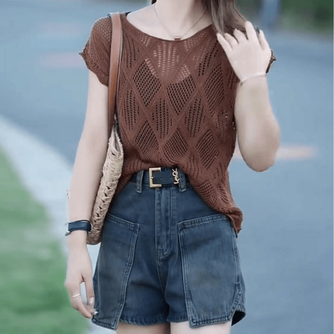 夏季修身复古高腰牛仔显瘦直筒裤短裤+气质方格镂空露背系带上衣