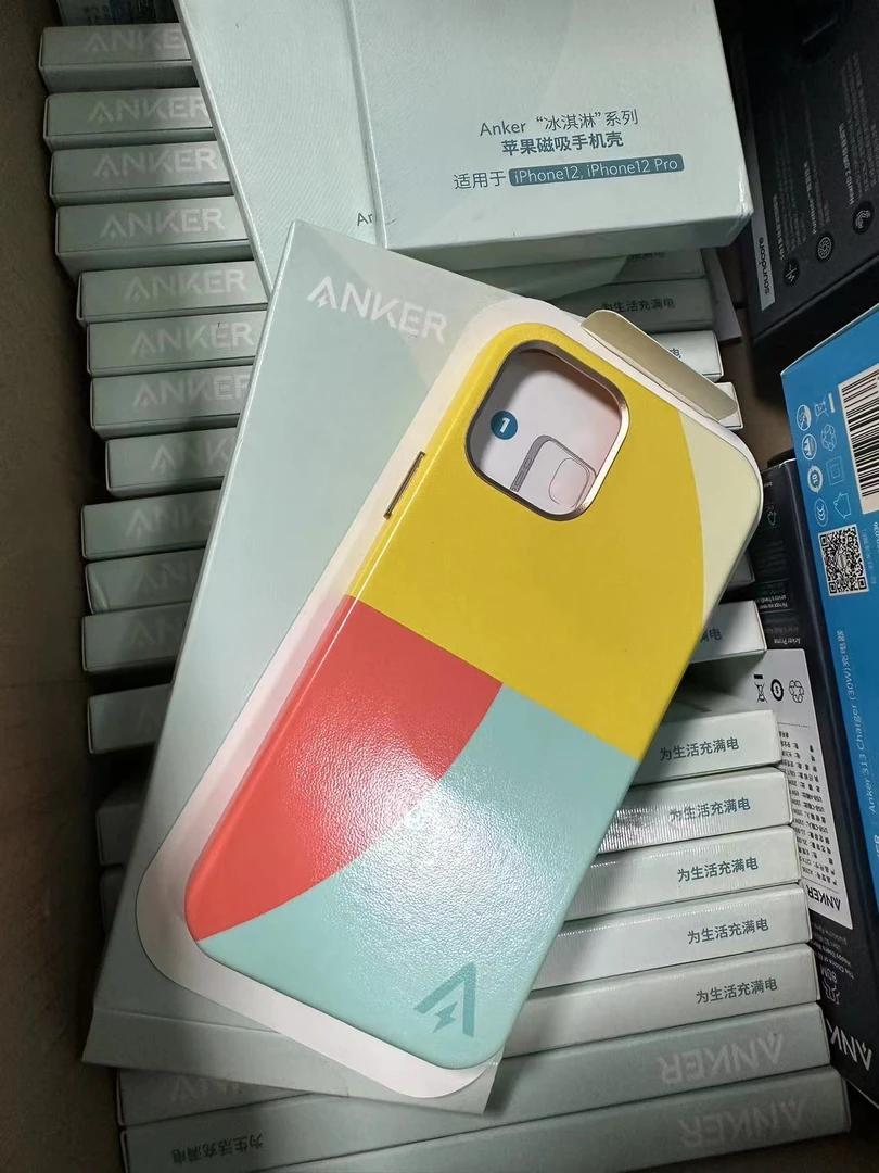 全新未使用 ANKER/安克 “冰淇淋”系列12/12pro苹果磁吸手机壳