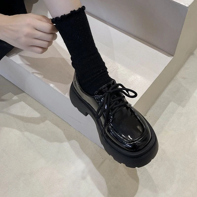 秋季厚底鞋女鞋小皮鞋冬季加绒加厚英伦风黑色百搭系带软底单鞋