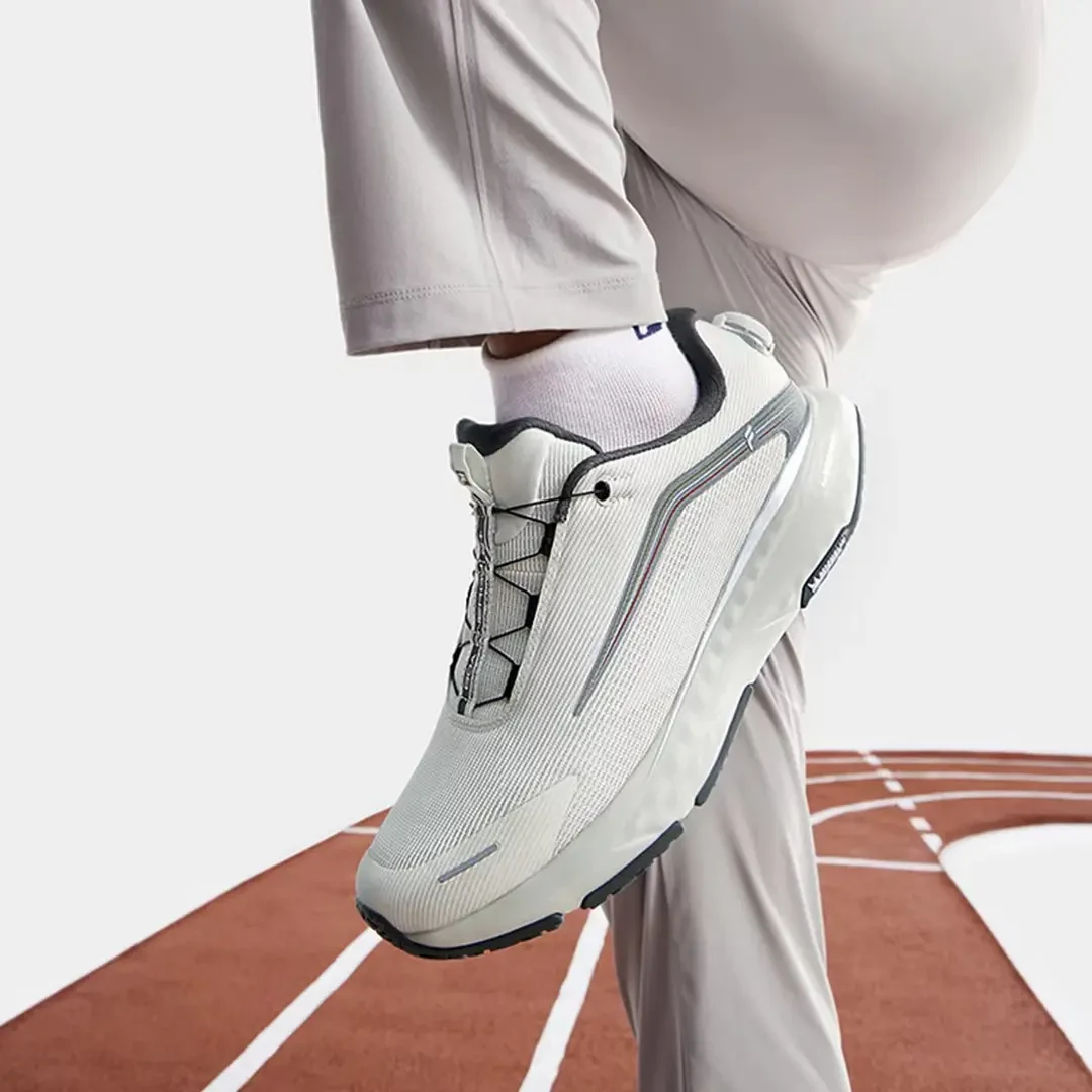 Fila/斐乐【 BOA 跃动 2 】2024秋季新款时尚跑步鞋A12M431104F