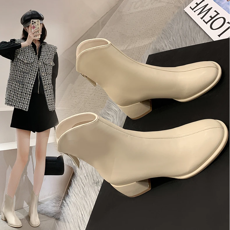 法式短靴女2024秋冬时尚百搭大码粗跟马丁靴网红英伦风高跟瘦瘦靴