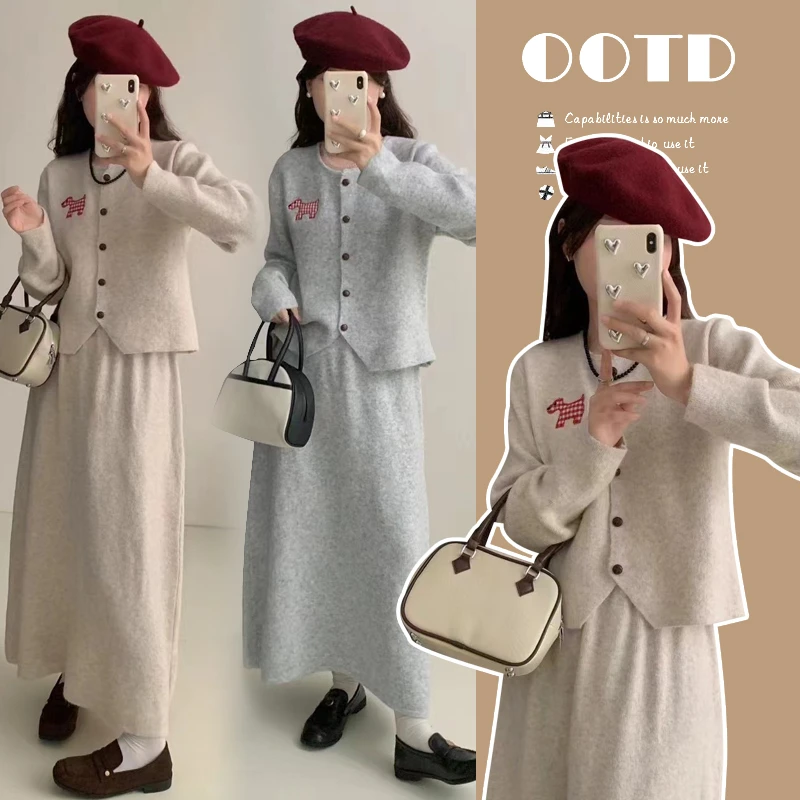 【恬恬】孕妈刺绣小马开扣上衣半裙针织毛衣秋冬气质宽松套装#4016