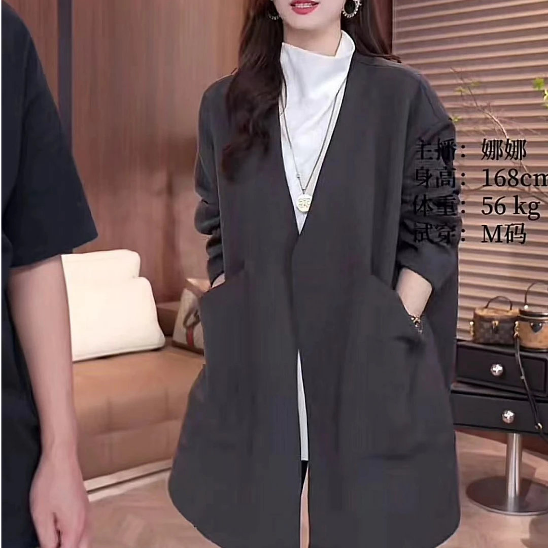 2024秋季新款斜角大口袋松弛感外套女时尚休闲气质纯色