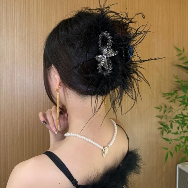 （破茧成蝶）蝴蝶麦穗AB面羽毛大号抓夹黑色高级感鲨鱼夹