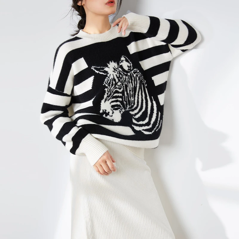 12031欧丝璐秋冬新款圆领斑马图案趣味条纹撞色纯羊绒衫女