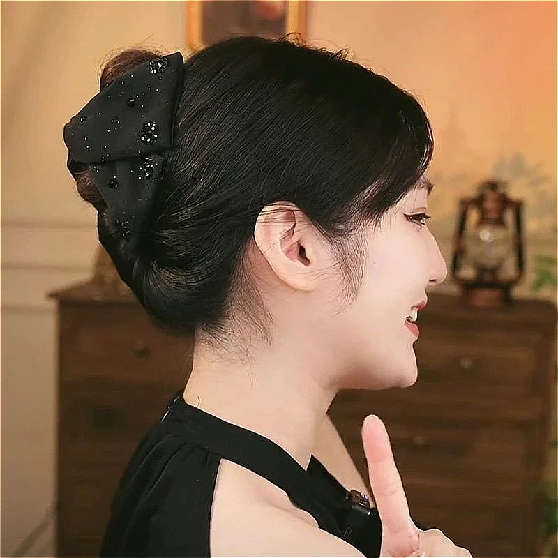 路易斯爆款抓夹赫本风抓夹2024新款高级感鲨鱼夹洋气后脑勺盘发夹