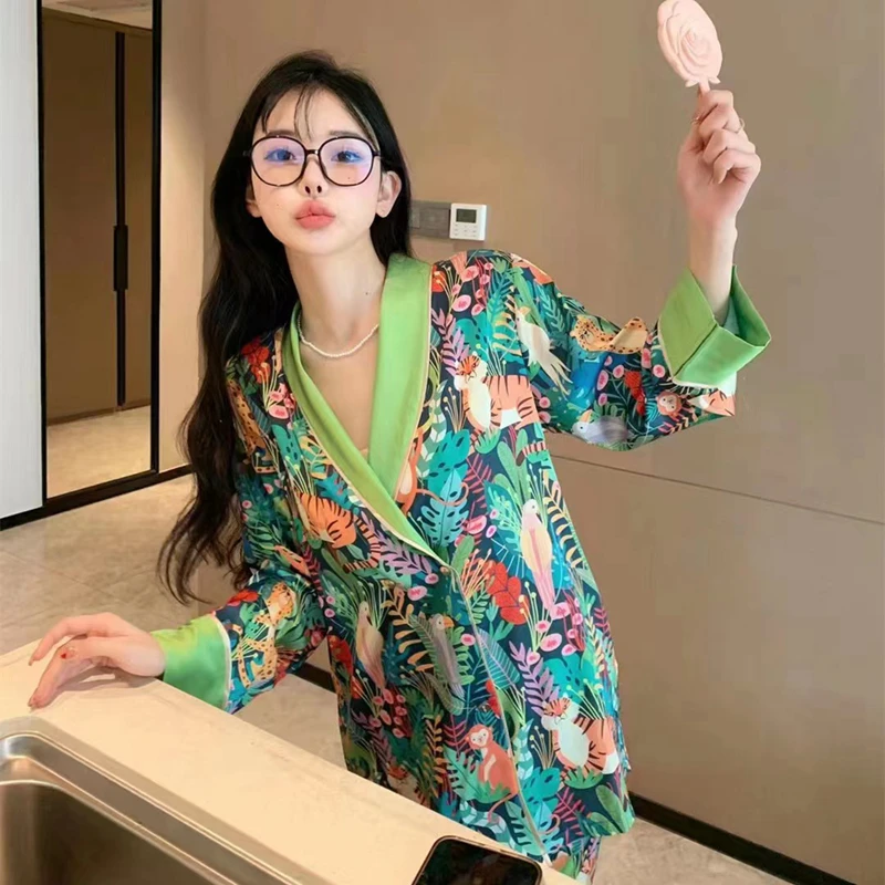 新款花卉图案时尚春秋季印花睡衣碎花长袖女士薄款家居服气质轻奢
