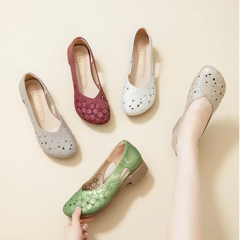 5655凉鞋女款2024新款爆款中老年舒适软底软面耐磨防滑百搭透气鞋