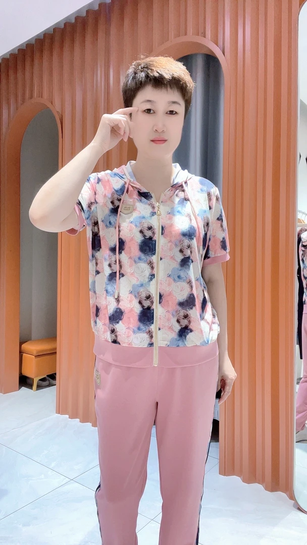 嘉清严选：57257-时尚连帽粉花速干小直筒裤女套