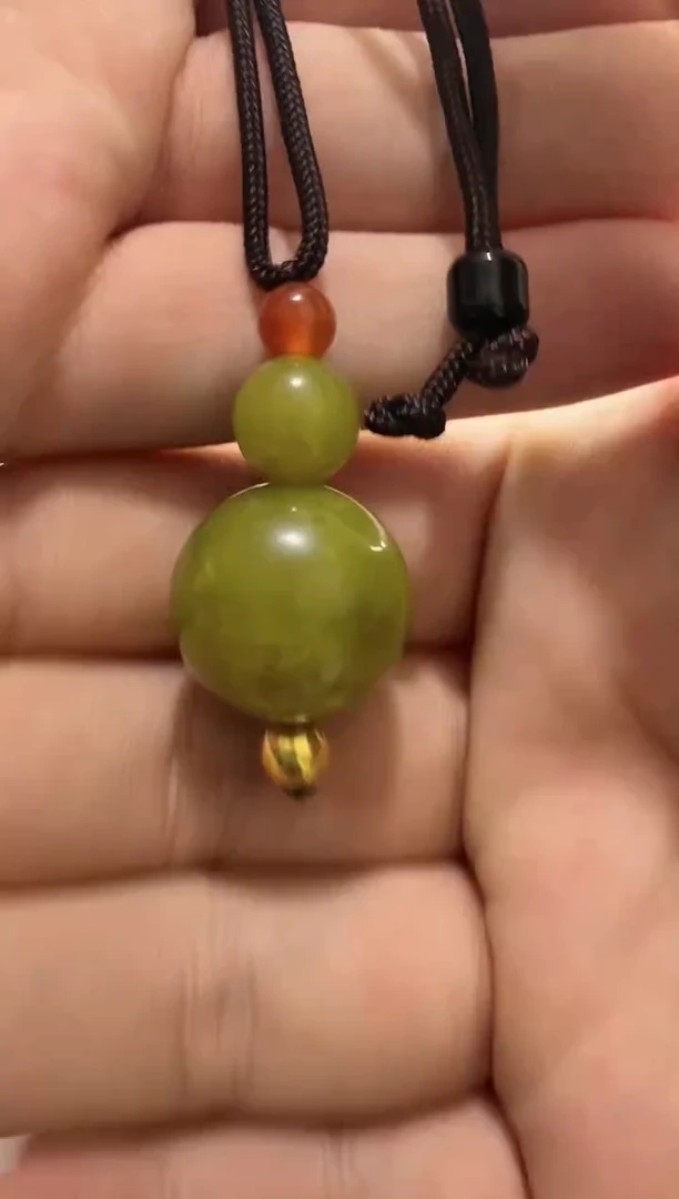 【闪购商品】蛇纹石玉挂件未镶嵌挂件