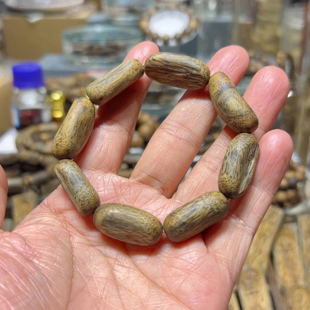 【闪购商品】沉香手串哈**星