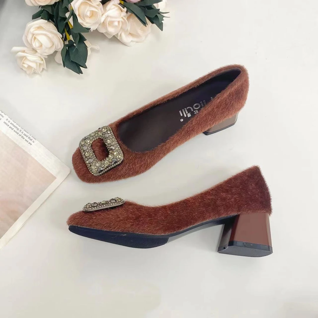 21108-1新款时尚轻奢水钻浅口低跟鞋女通鞋职场百搭粗跟时装单鞋