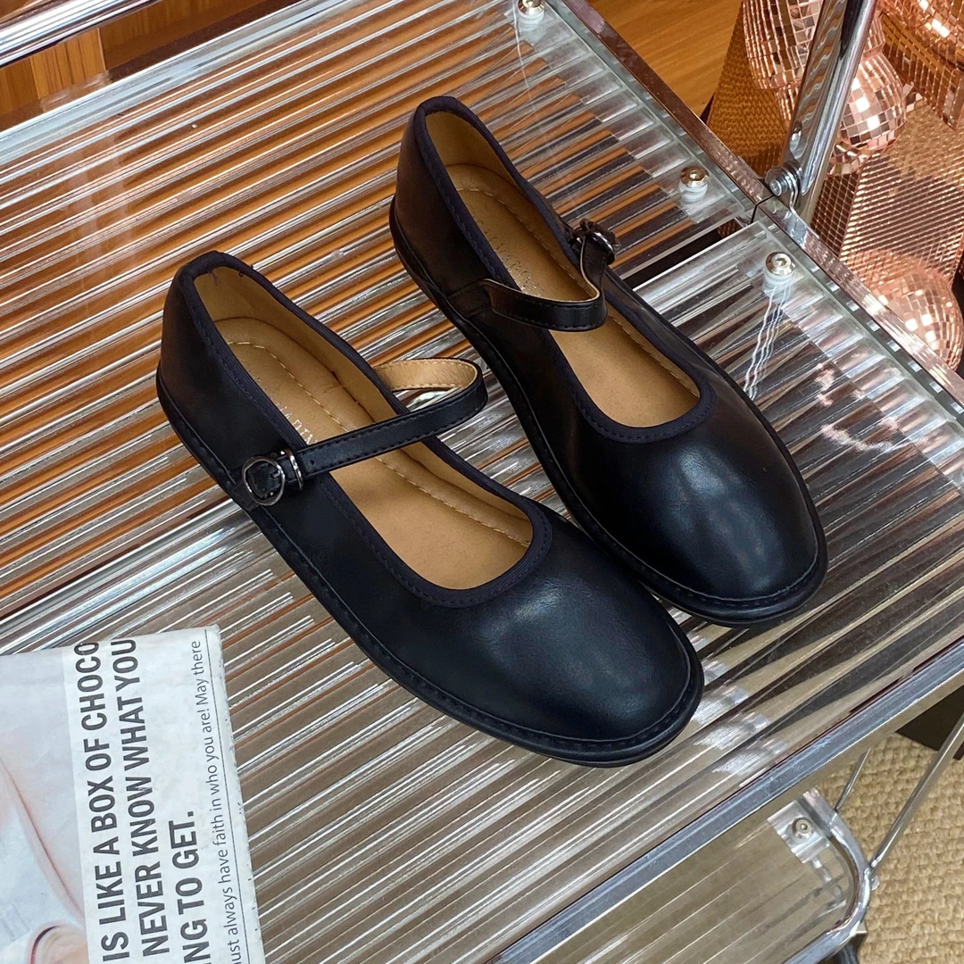 E380-1新款舒适一字扣带玛丽珍单鞋浅口圆头复古女鞋平底单鞋