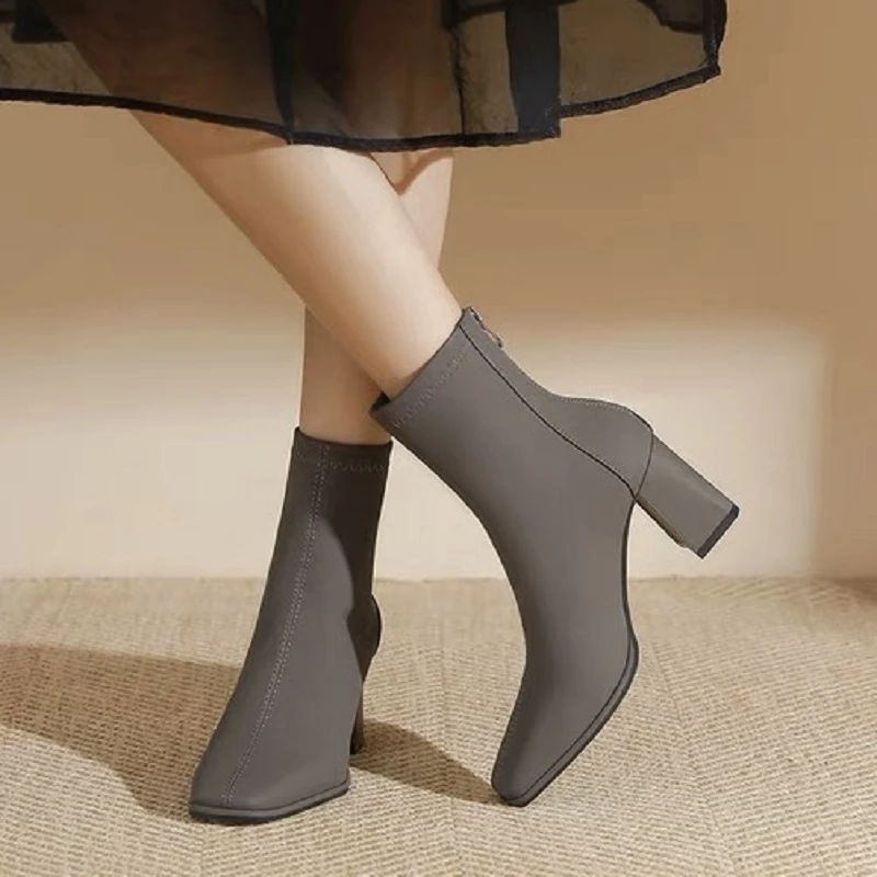 DJ380-3方头粗跟短靴女秋冬季时尚短靴韩系高级感瘦瘦靴子小踝靴