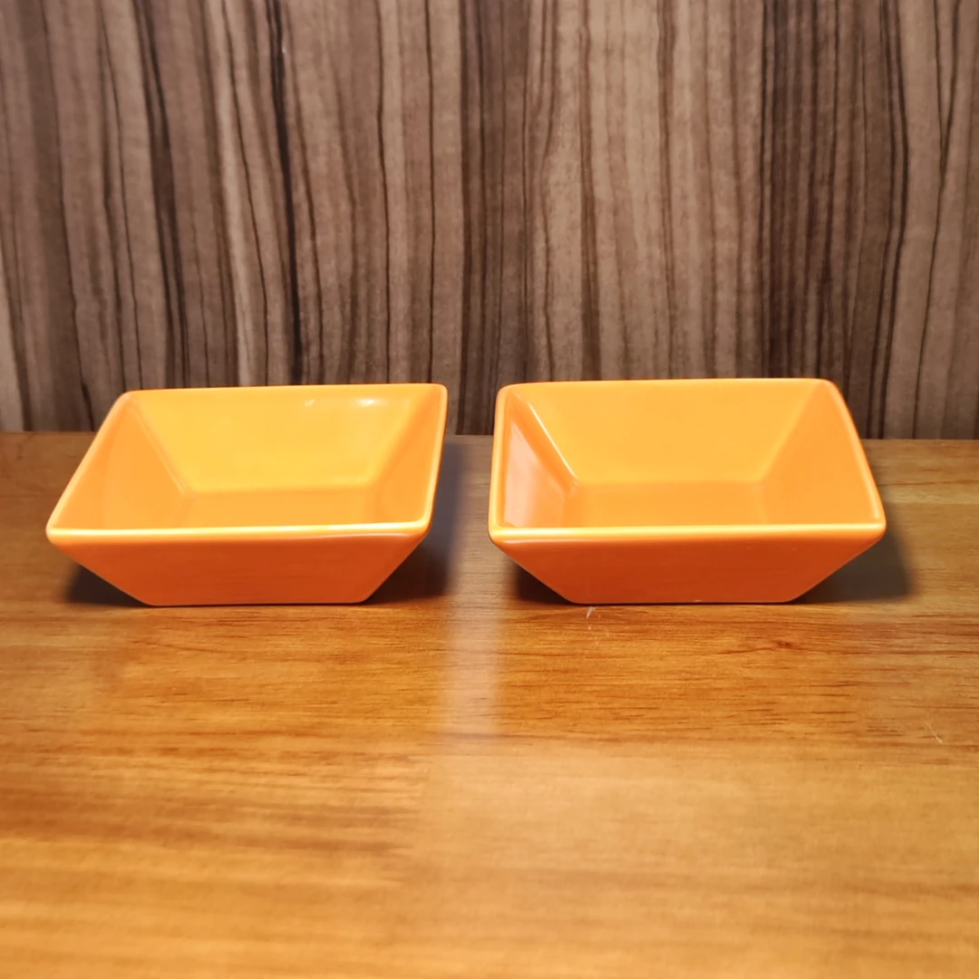【多米家】9*3CM 橙色 方形小碟子 蘸料碟 粉丝团拍1发2