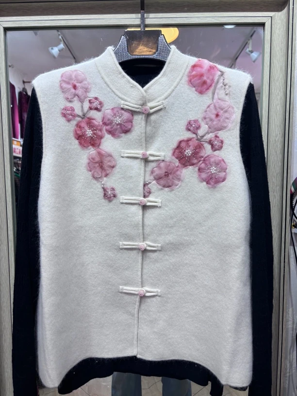 2024秋冬马甲新中式国风刺绣时尚