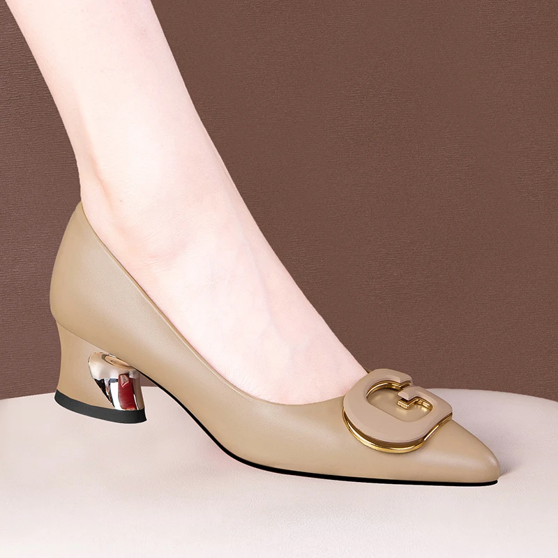 单鞋女2025新款春季尖头浅口粗跟小皮鞋软底低跟夏款舒适平底皮鞋