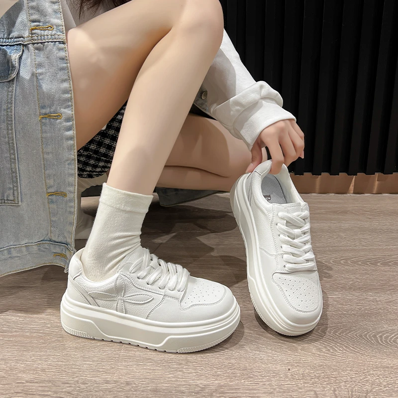BL静哥加宽大码女鞋KY36018 胖脚小白鞋厚底透气增高百搭学生板鞋