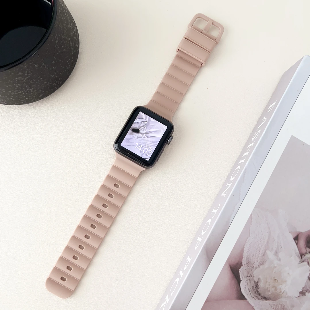 苹果apple watch8手表表带iWatch7654SEUltra羽绒马甲同色扣硅胶